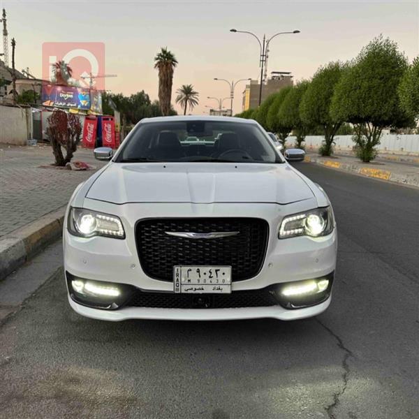 Chrysler for sale in Iraq